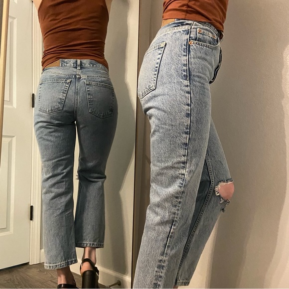 Topshop Editor Light Wash Distressed Jeans - Picture 2 of 15